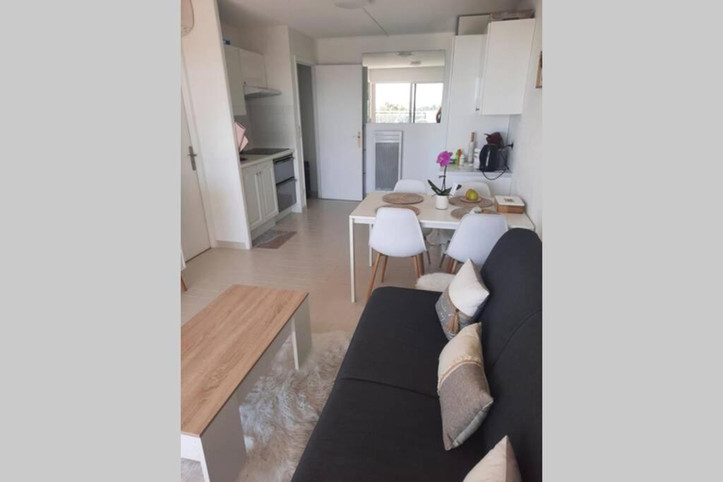 T2 Avec Magnifique Vue Mer, Piscine, Clim, Parking Apartment Антиб Екстериор снимка